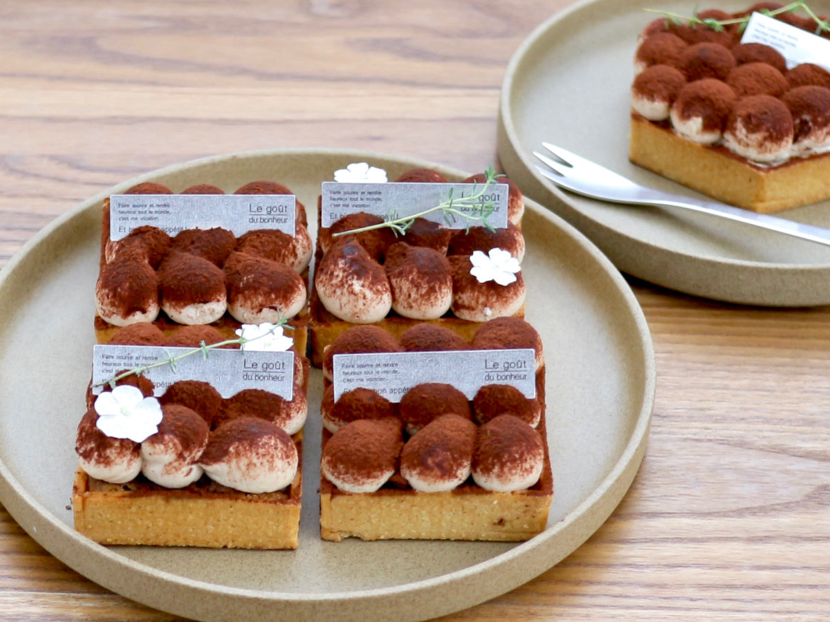 デバイヤー 折り畳み式 パンチングモールド パテアンクルート型