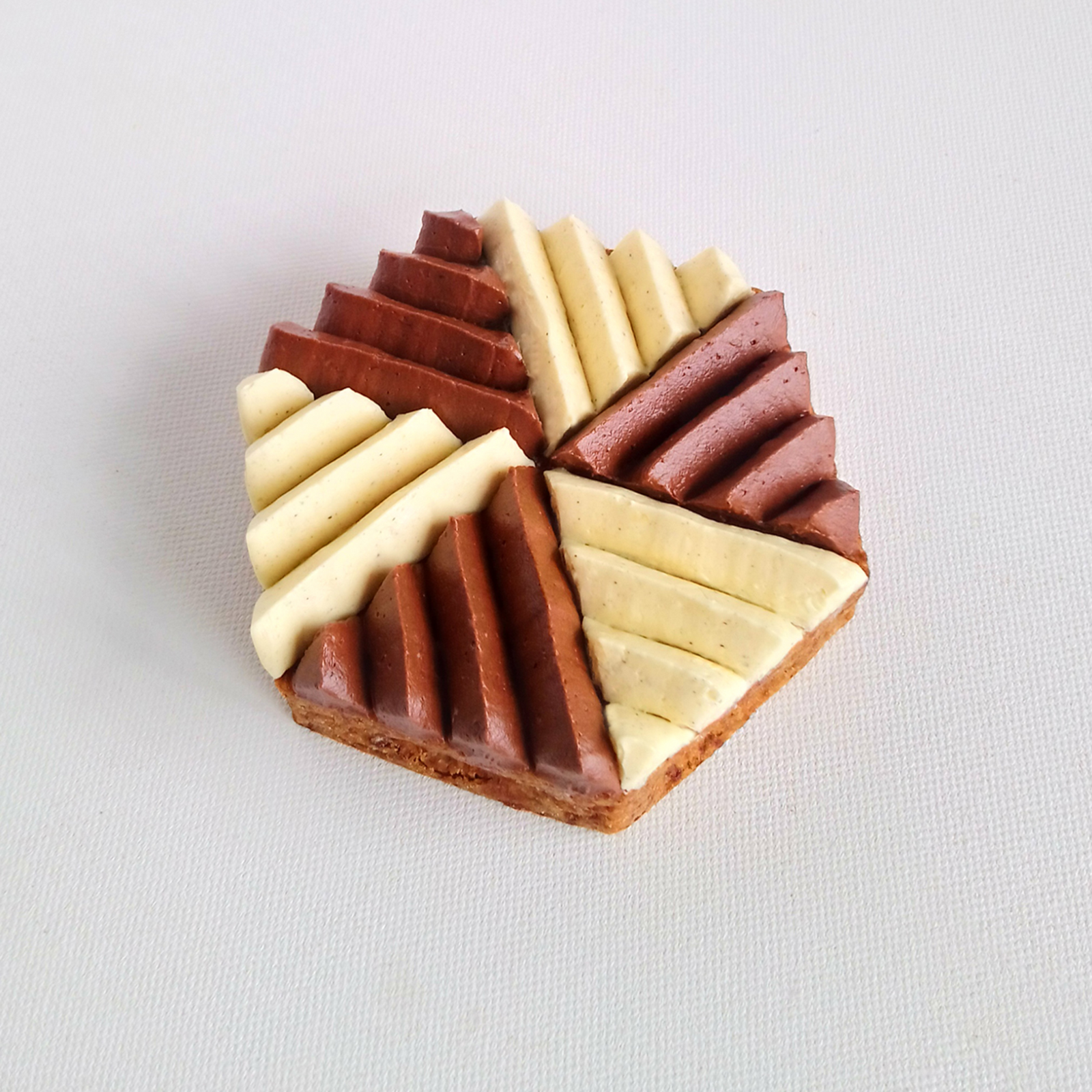 デバイヤー公式 パンチング タルト型 六角形 11cm – デバイヤー公式